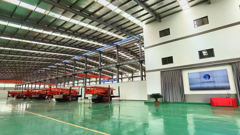 河南華鷹機械設(shè)備有限公司工廠